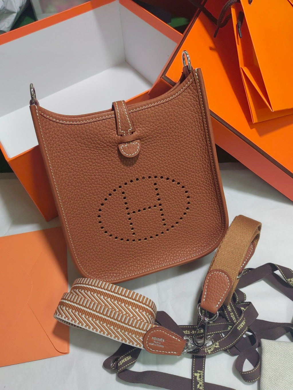 Evelyne mini-Clemence