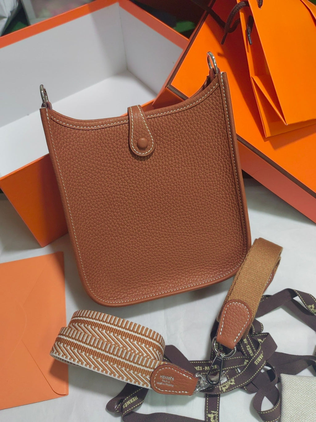 Evelyne mini-Clemence