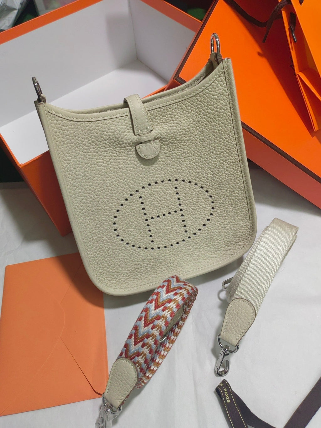 Evelyne mini-Clemence