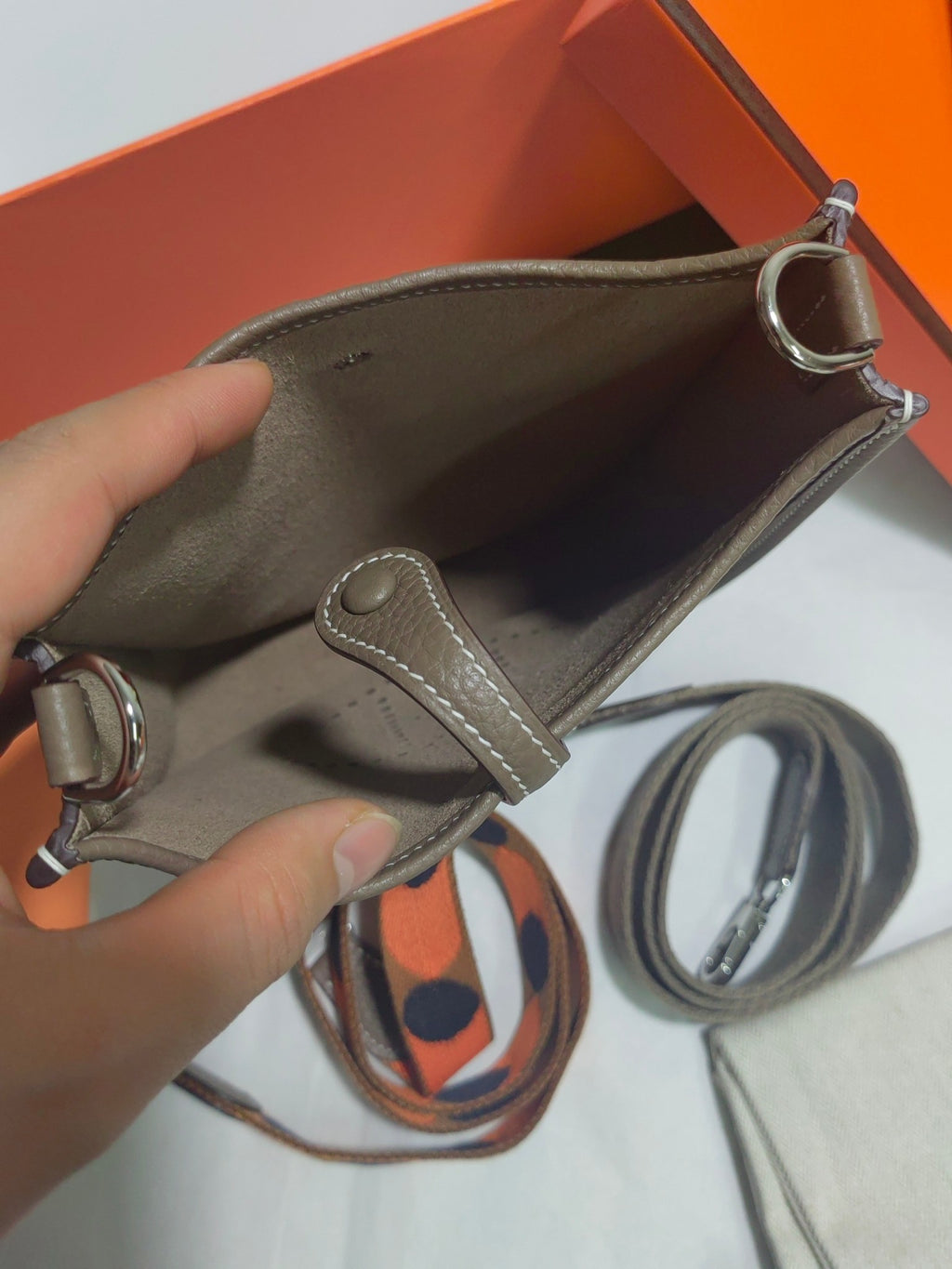 Evelyne mini-Clemence