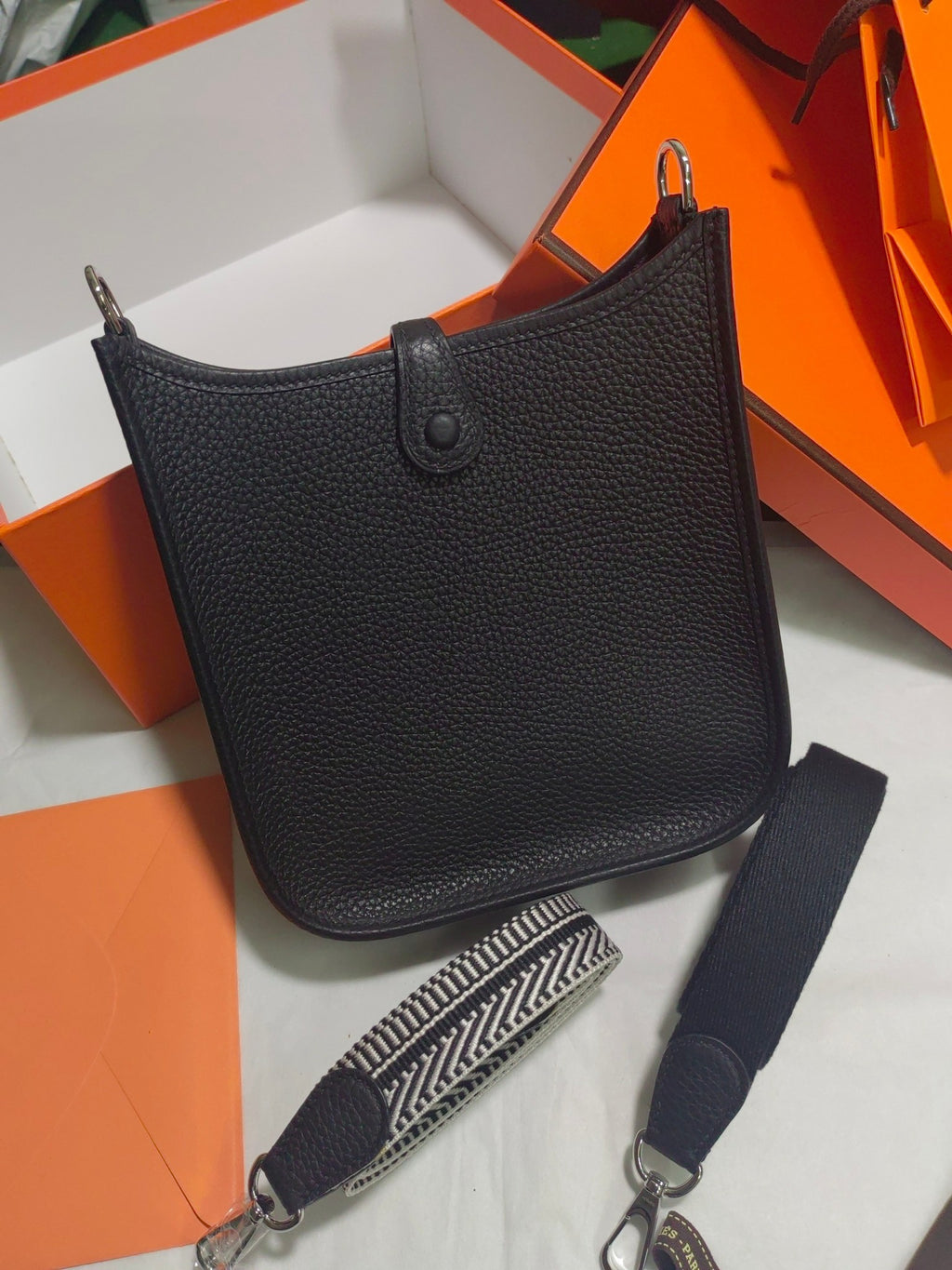 Evelyne mini-Clemence