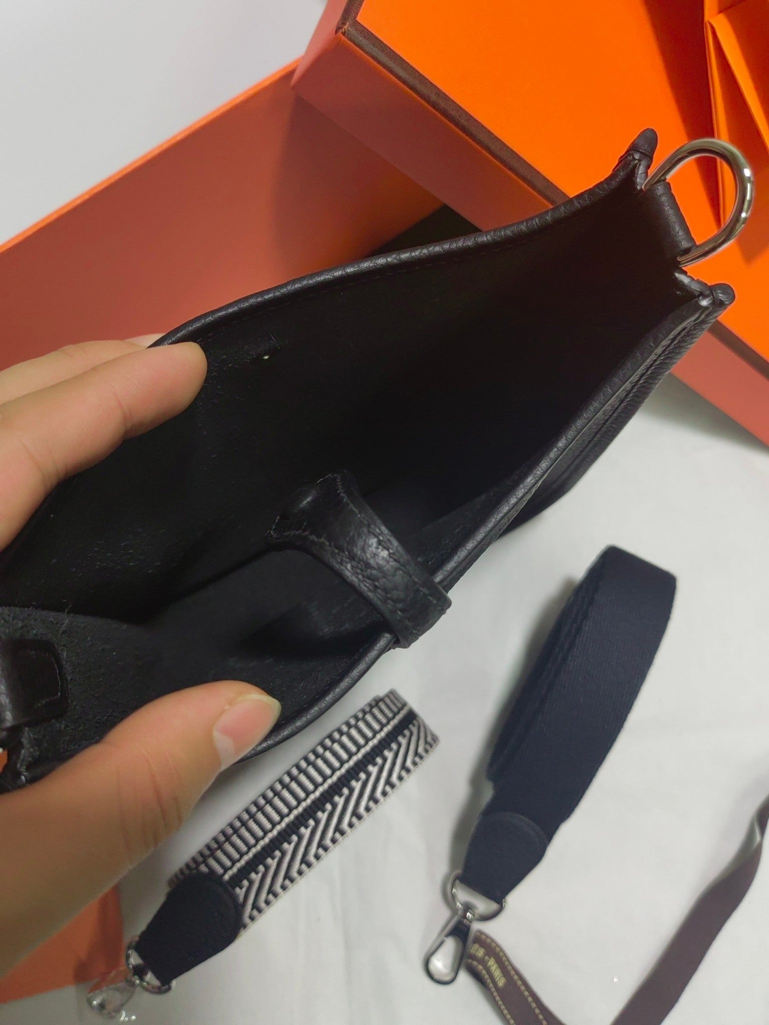 Evelyne mini-Clemence