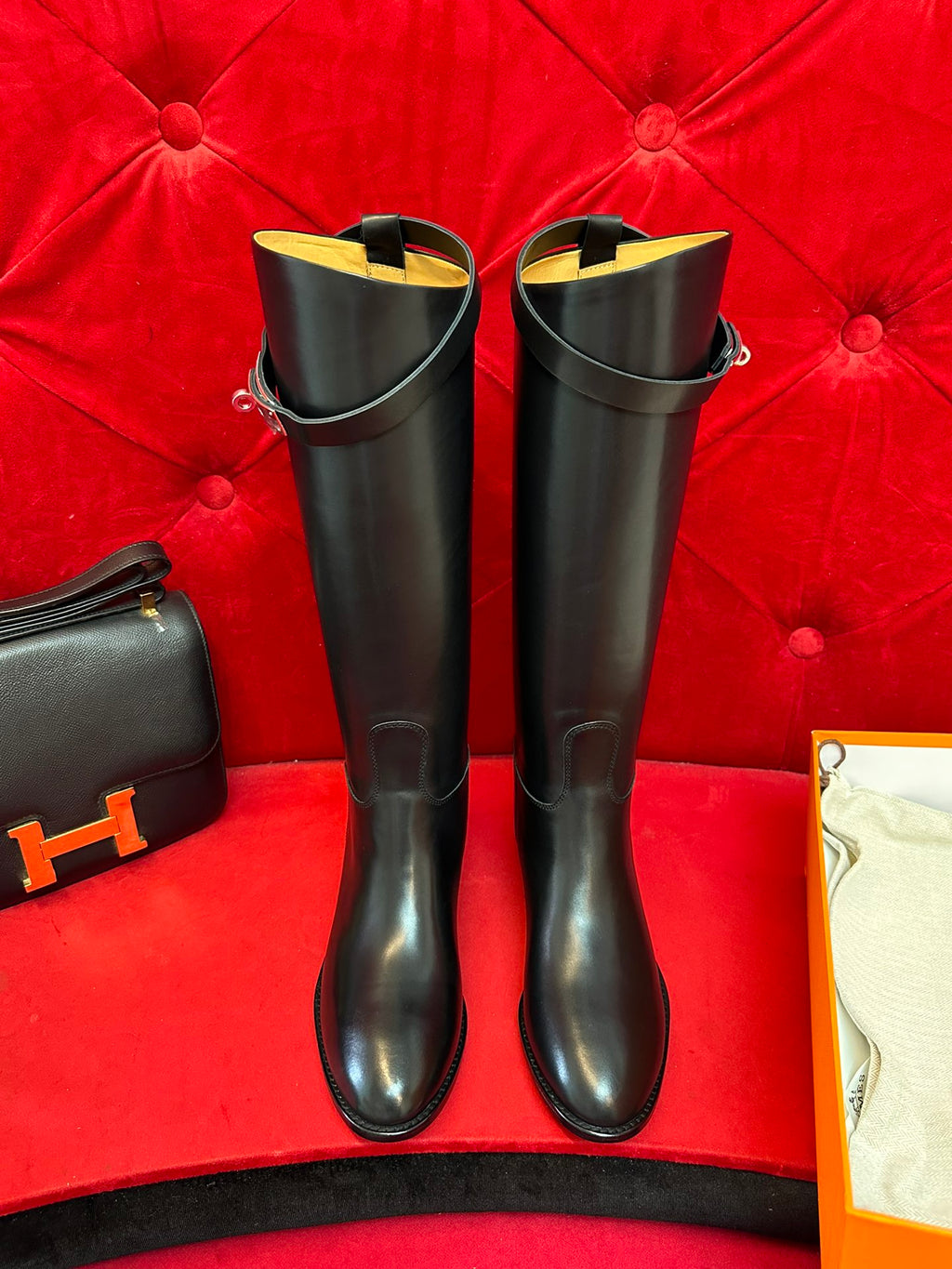 H jumping long boots