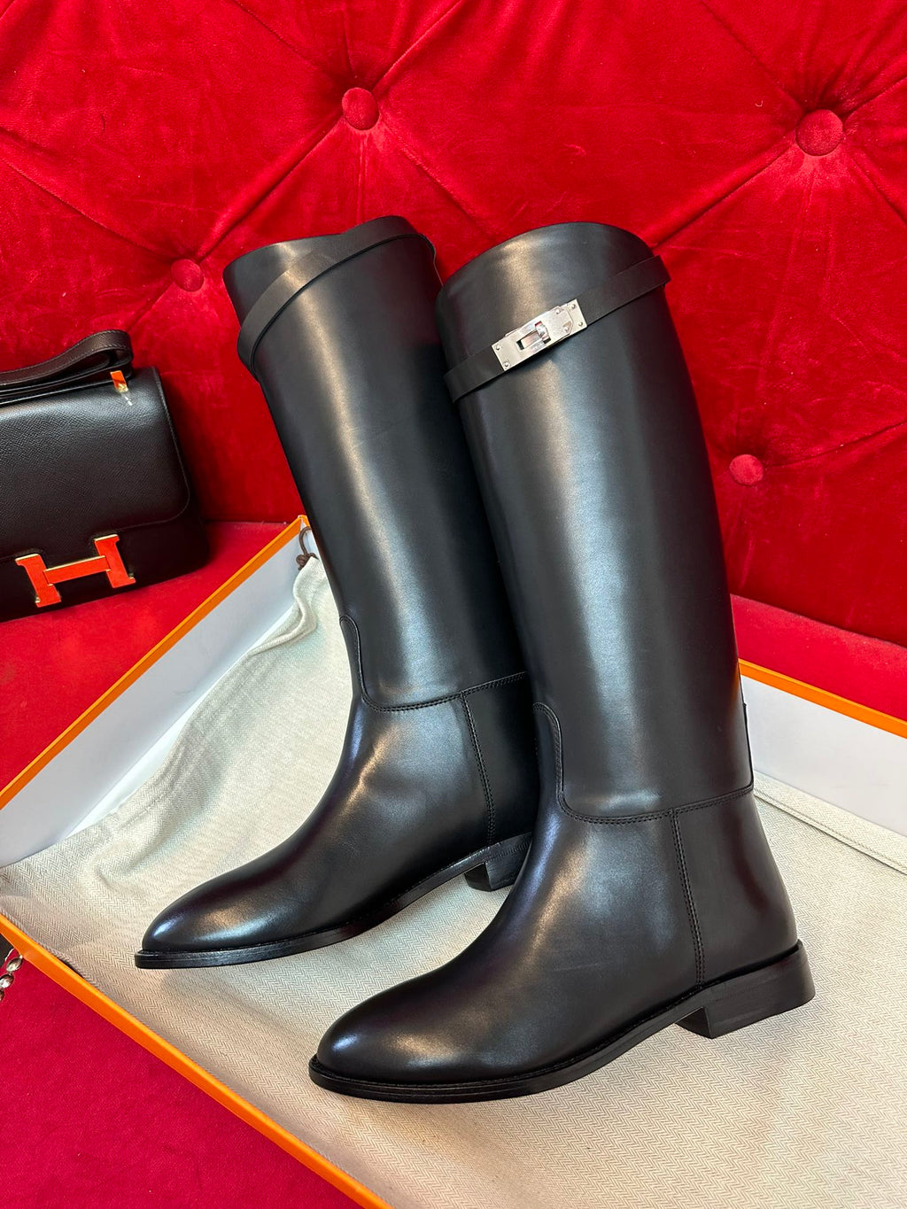 H jumping long boots