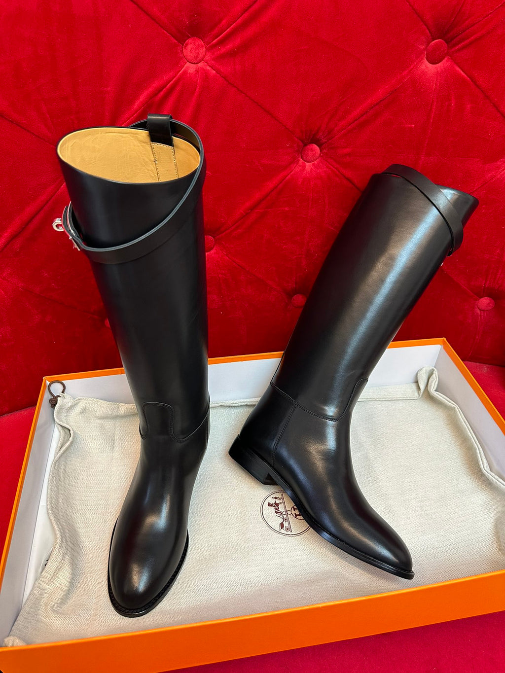 H jumping long boots