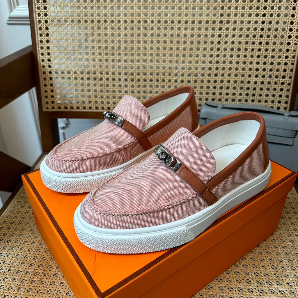 H game sliip-on sneakers