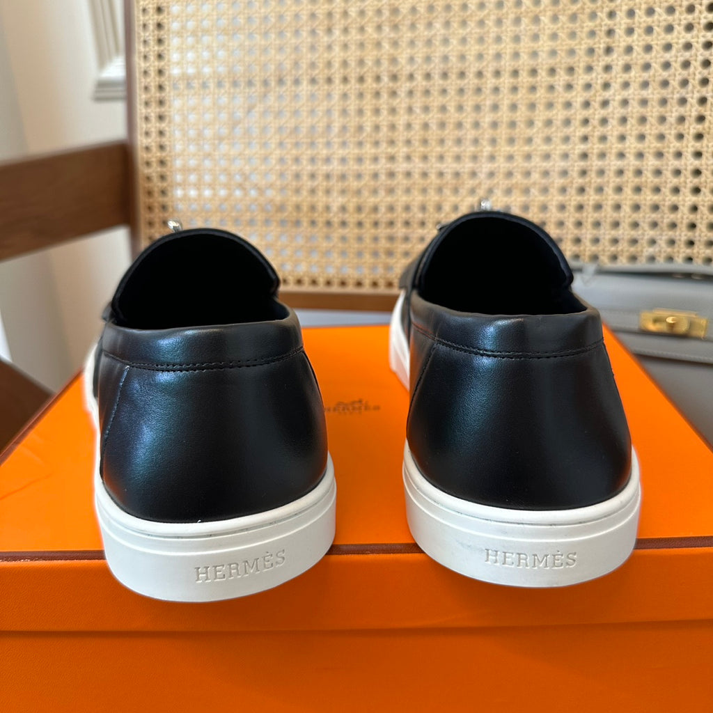 H game sliip-on sneakers fringes