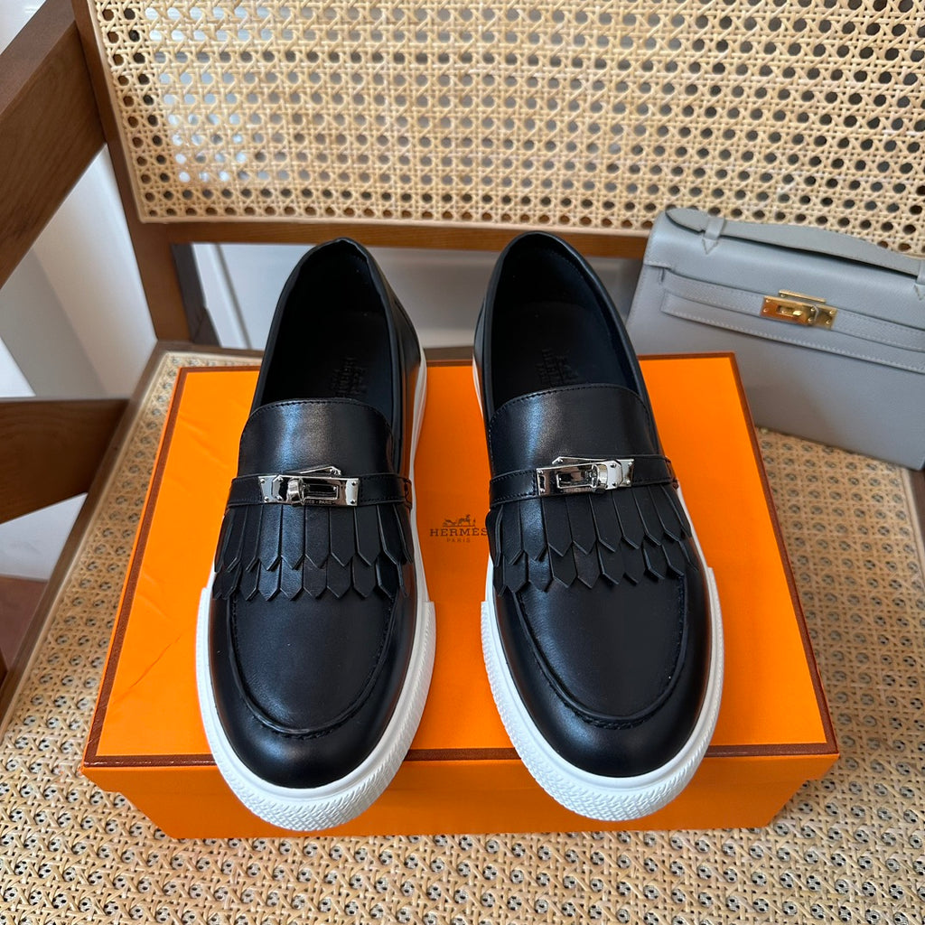 H game sliip-on sneakers fringes