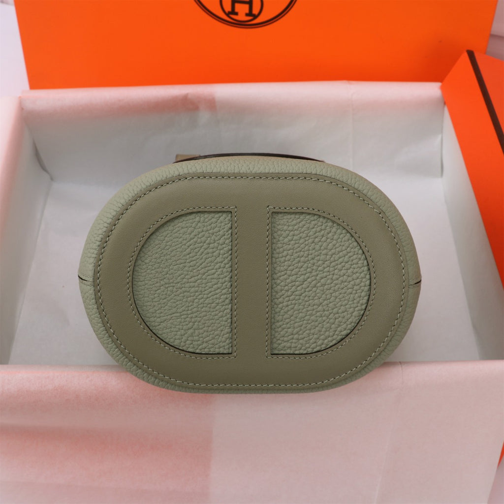 loop-Taurillon Clemence