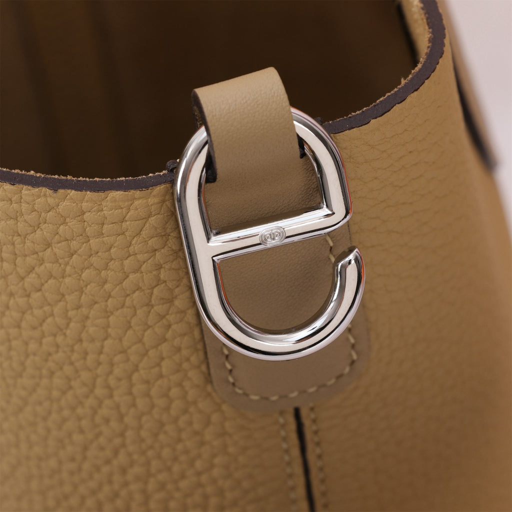 loop-Taurillon Clemence